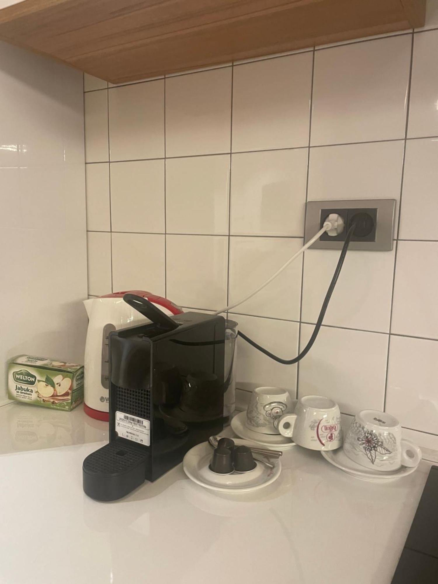 Leo Lux 1 Apartment Nis Bagian luar foto