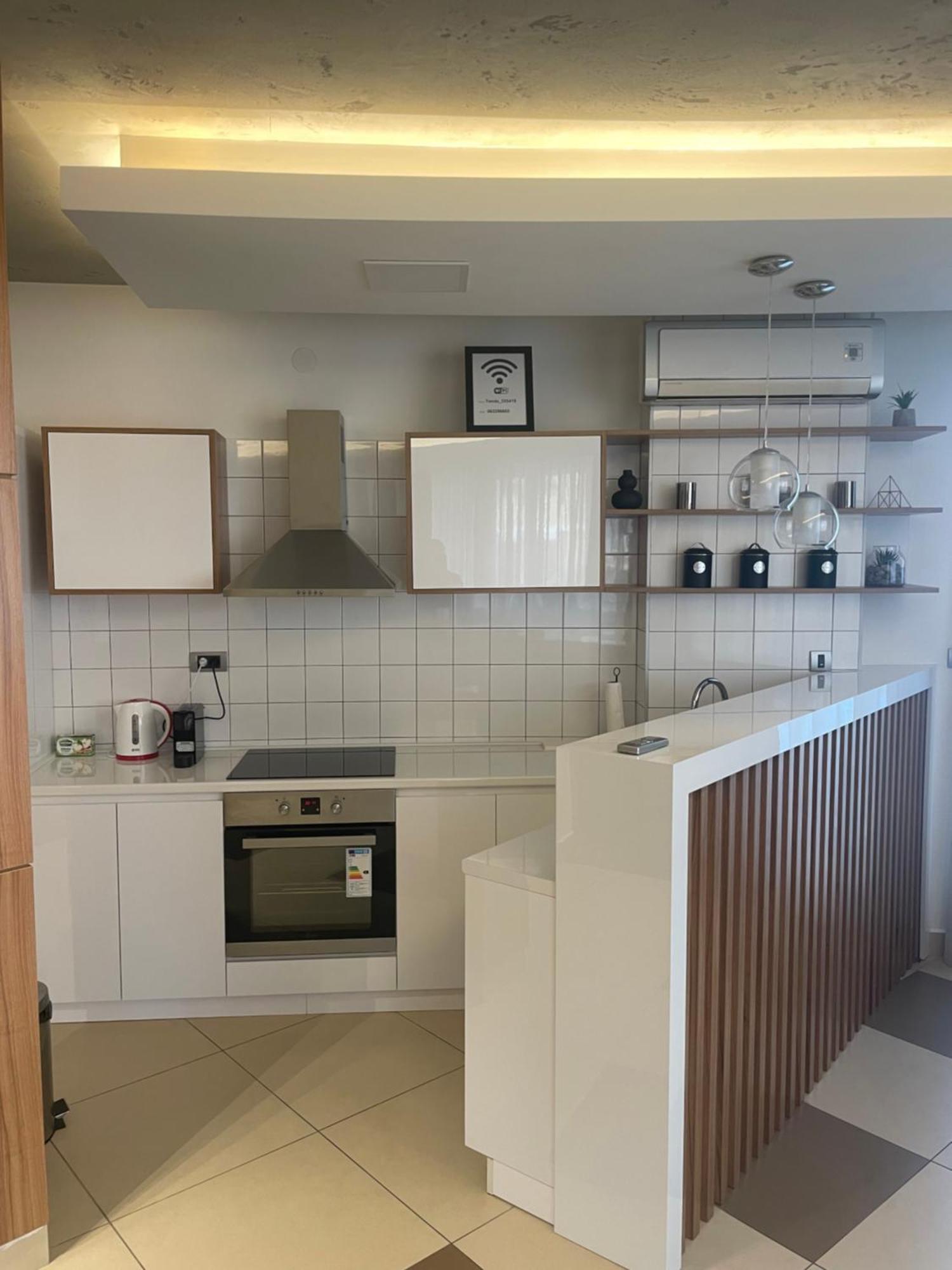 Leo Lux 1 Apartment Nis Bagian luar foto